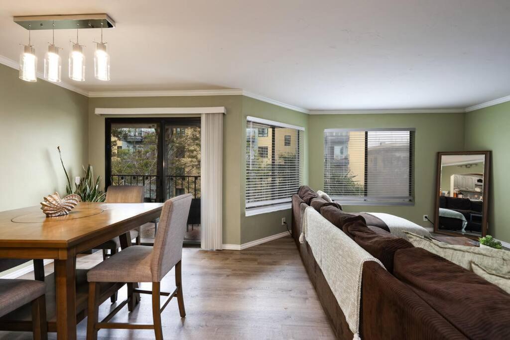 Chic Condo Steps From Petco Park San Diego Exterior foto