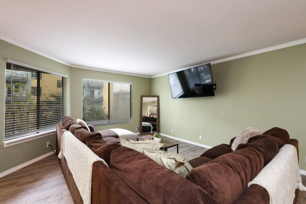 Chic Condo Steps From Petco Park San Diego Exterior foto